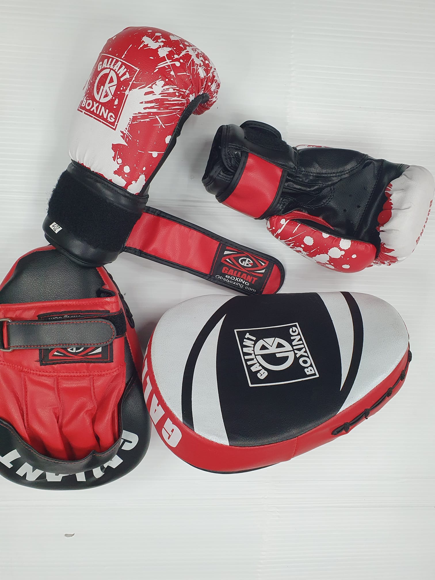 gloves with focus pads 1